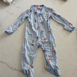 Magneticme onesie